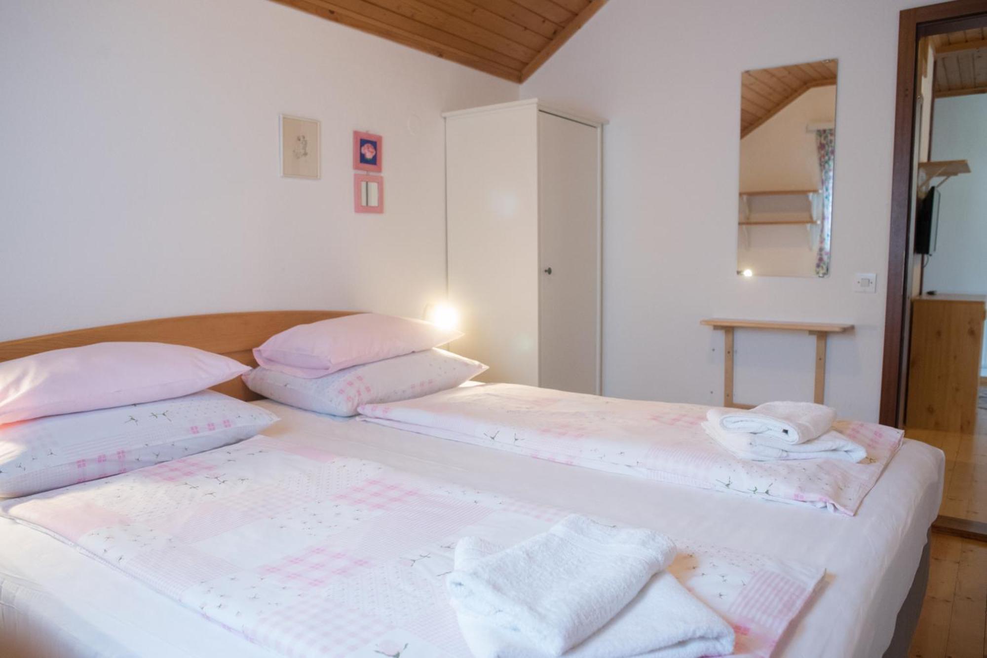 Apartma Biofit Блед Стая снимка